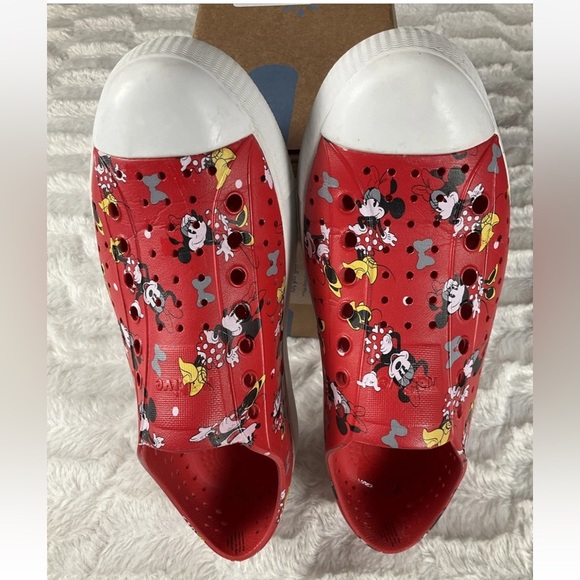 NATIVE Disney Parks Minnie Mouse Red Slip On Shoes Unisex Male 8/Women 10 - Picture 8 of 9